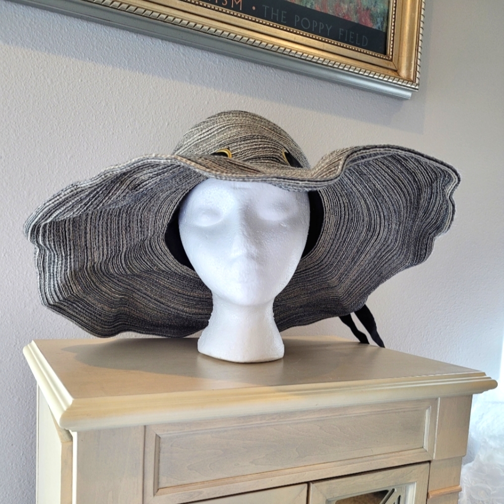 Retro wavy wide brim Beach hat in navy & beige textured stripes with ribbon